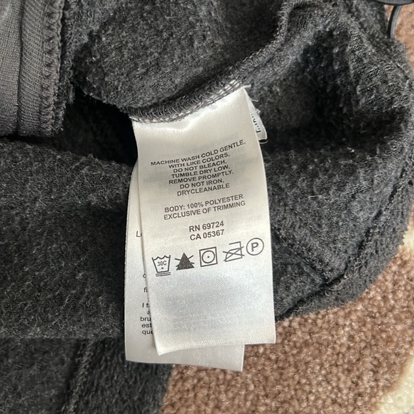 Cozy Columbia Fleece - Picture 6 of 6